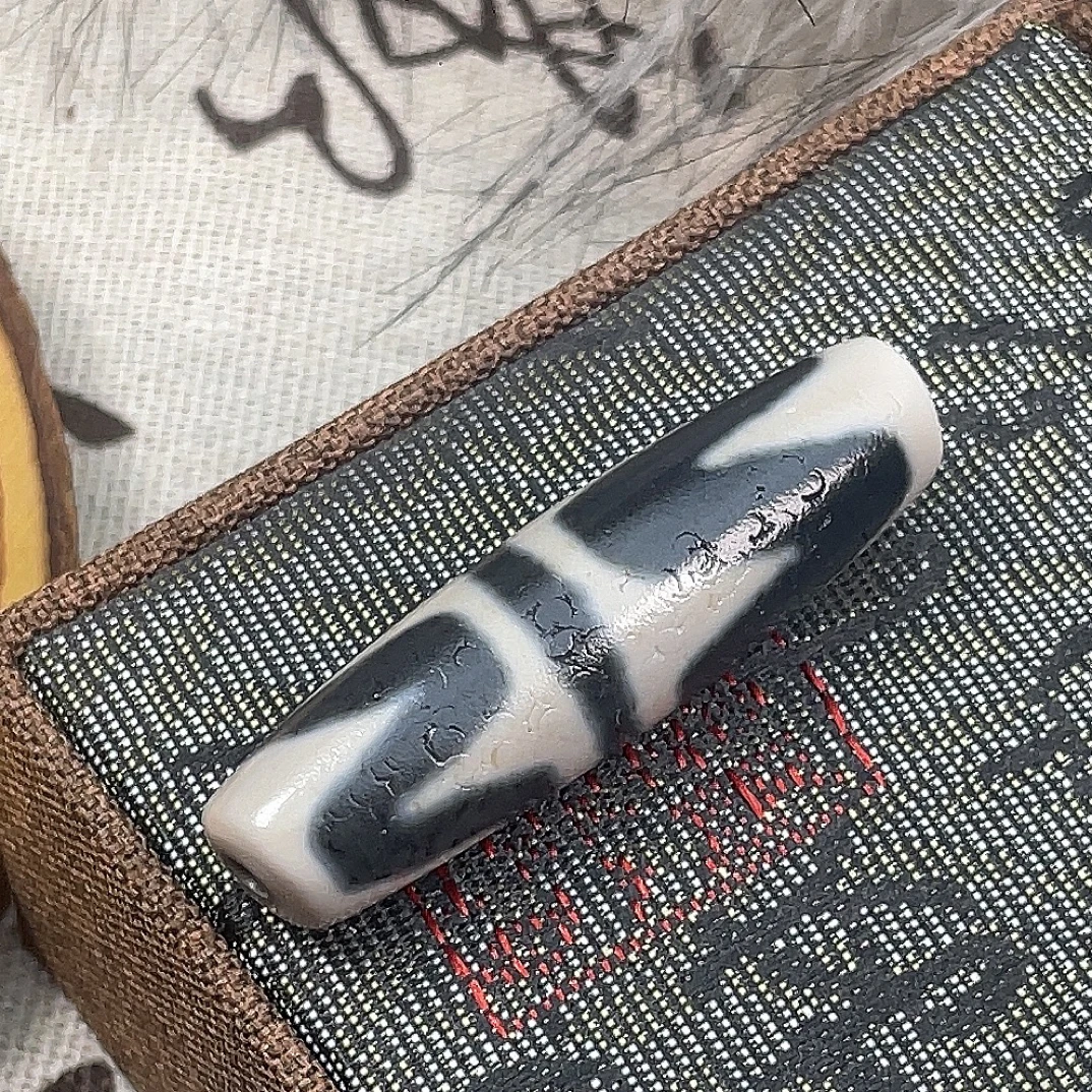 通体白毫蓝沁特殊双虎牙天珠玛瑙吊坠配饰可选轻奢时尚男女同款