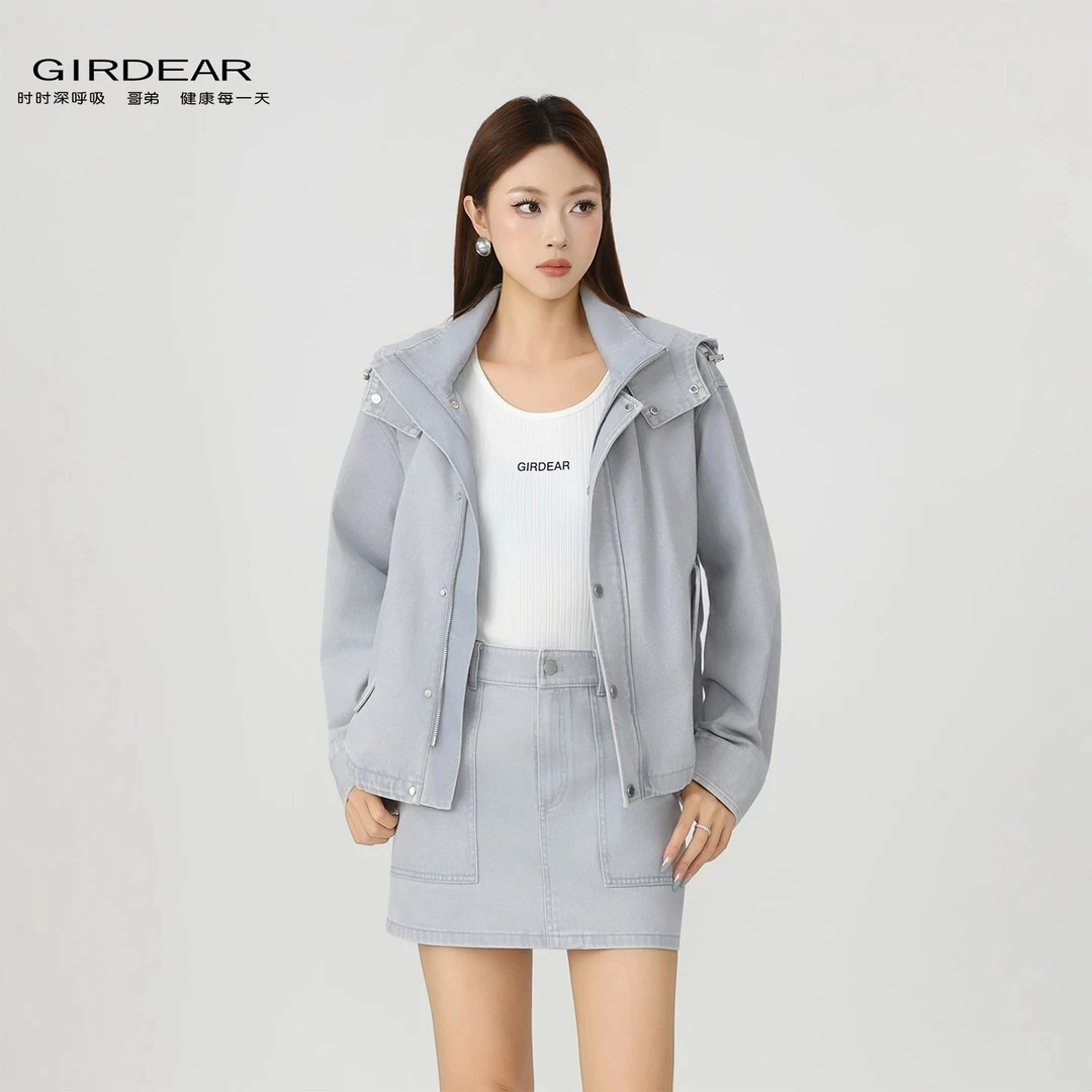 GIRDEAR/哥弟新款早秋宽松百搭长袖短款时尚休闲连帽外套女140078