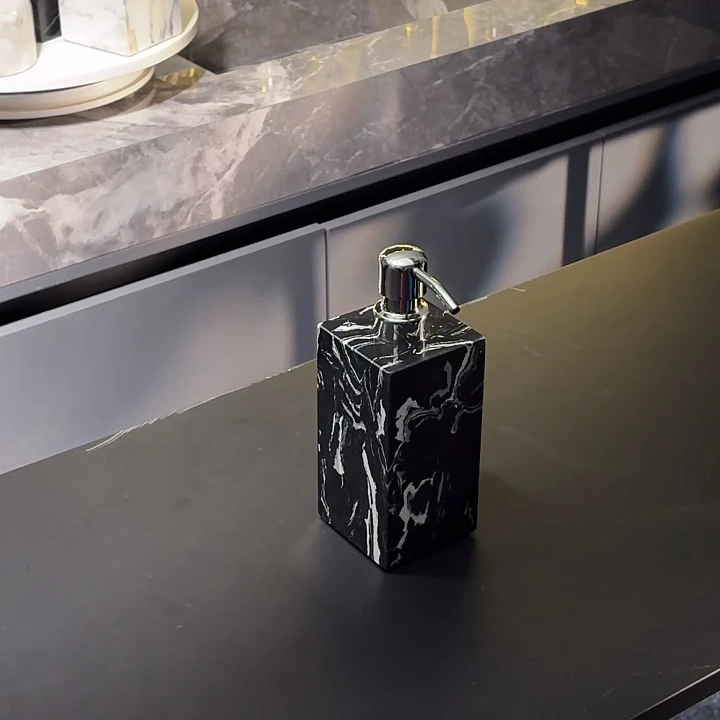 方款012水墨黑乳液瓶