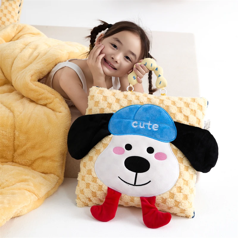 手提式加厚长毛绒两用抱枕被卡通车载靠垫办公室午睡可折叠枕头被