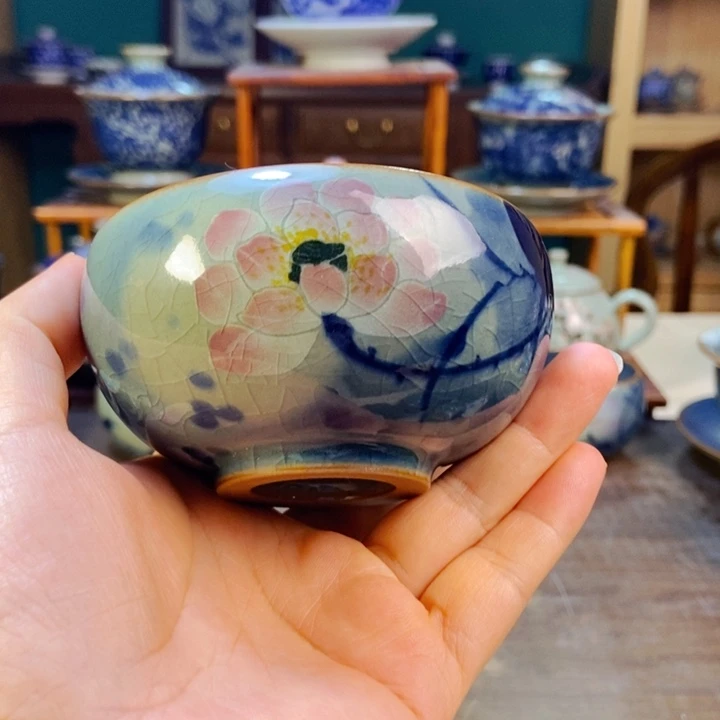 瓷片手工制作工艺精湛而