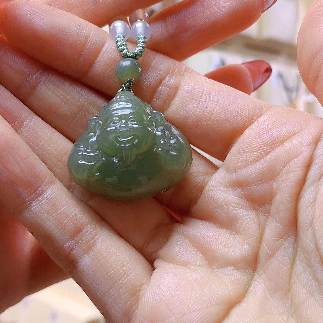 和田玉吊坠(赠链)未镶嵌小***皮