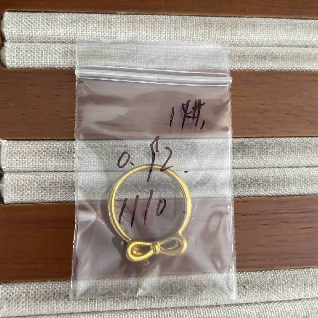 A4克重0.92 14号 蝴蝶结戒指 足金999