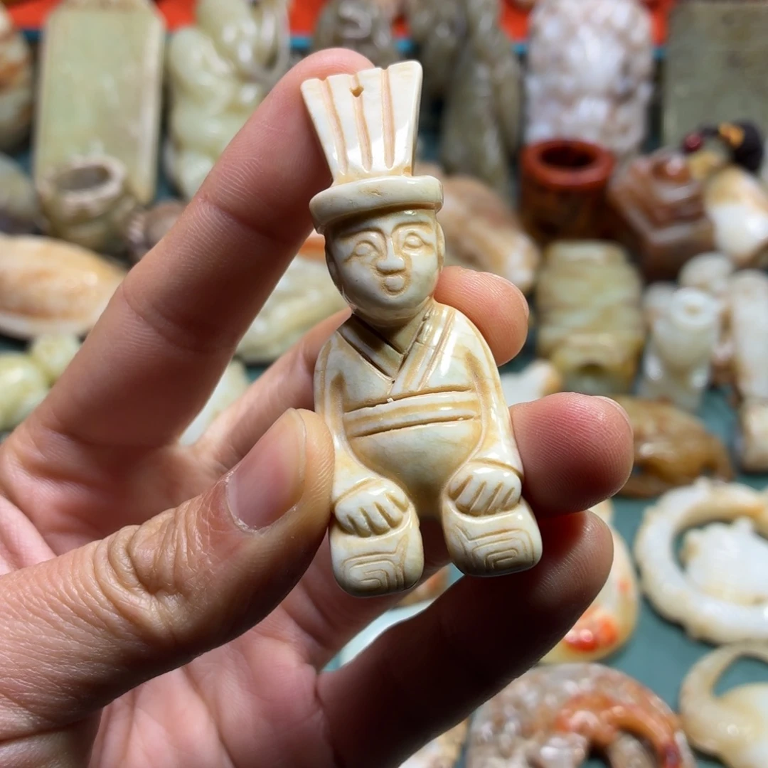 和田玉未镶嵌挂件