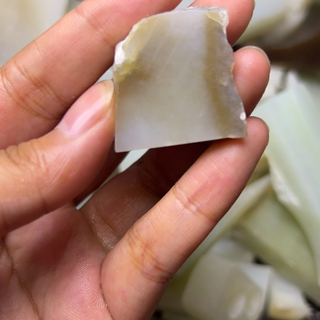 和田玉未镶嵌项链