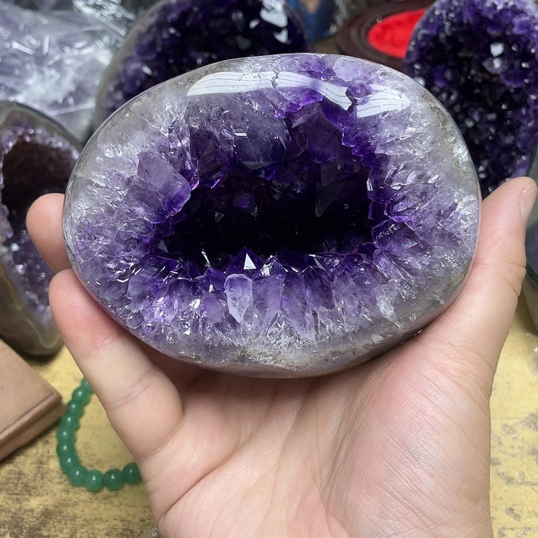 ****O紫晶未镶嵌大型摆件（非配饰）