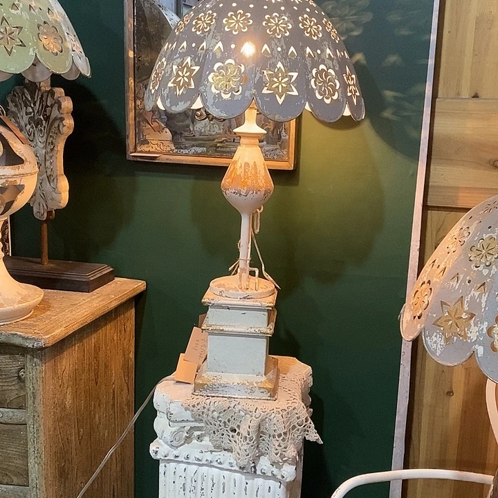 树脂制品孤品法式复古台灯