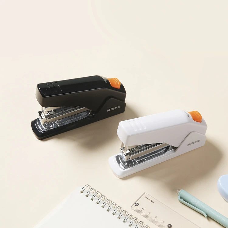 M&G/晨光MG818桌面订书机 12# 黑/白 学生办公省力装订简约标准型
