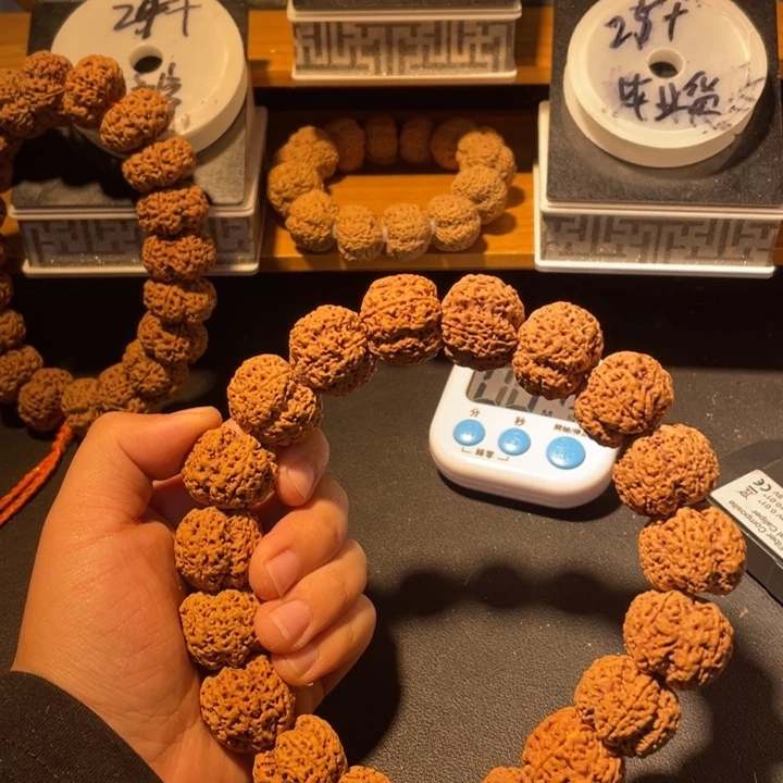 醉***笑金刚菩提手串这个