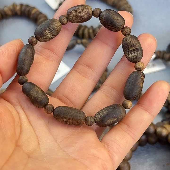 沉香碎屑沉香奇楠沉香留疤单圈多样性发一