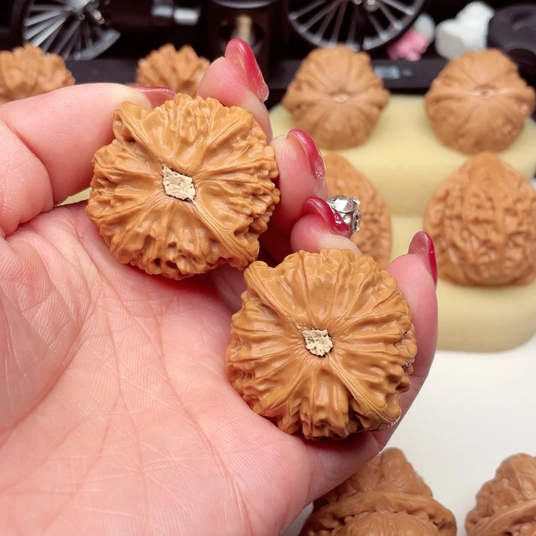 【闪购商品】吊坠桃核宫灯饼41已打底268号