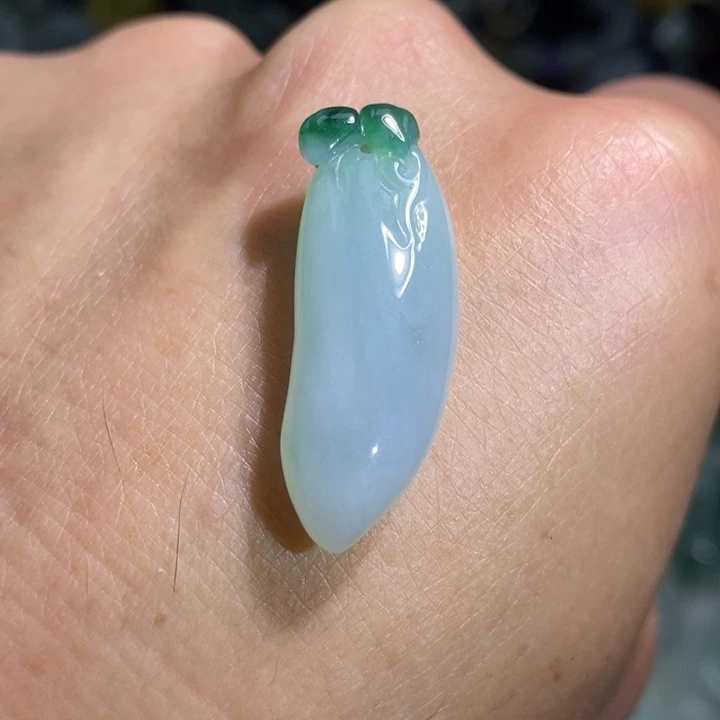 颈饰未镶嵌翡翠冰胶