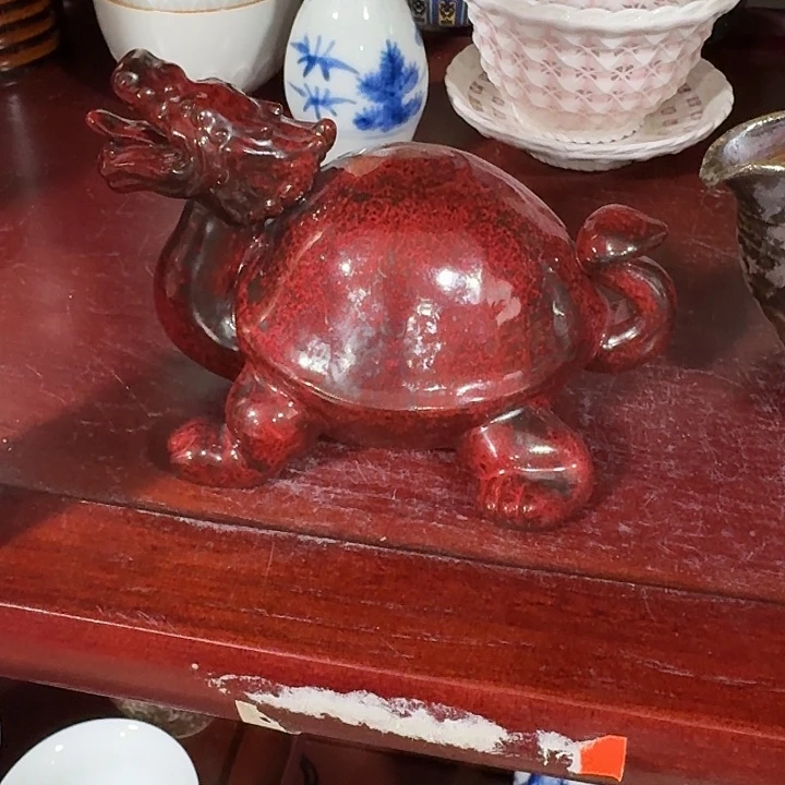 主人杯一个，瓷。。主人