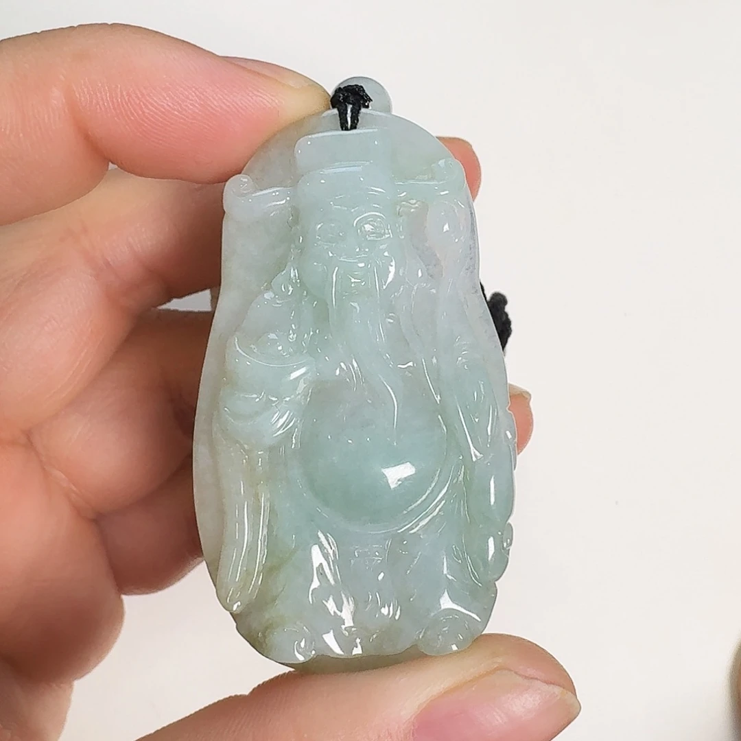 翡翠颈饰未镶嵌财神