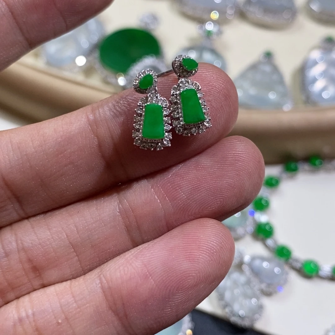 翡翠18K金镶嵌吊坠(不含链)耳钉