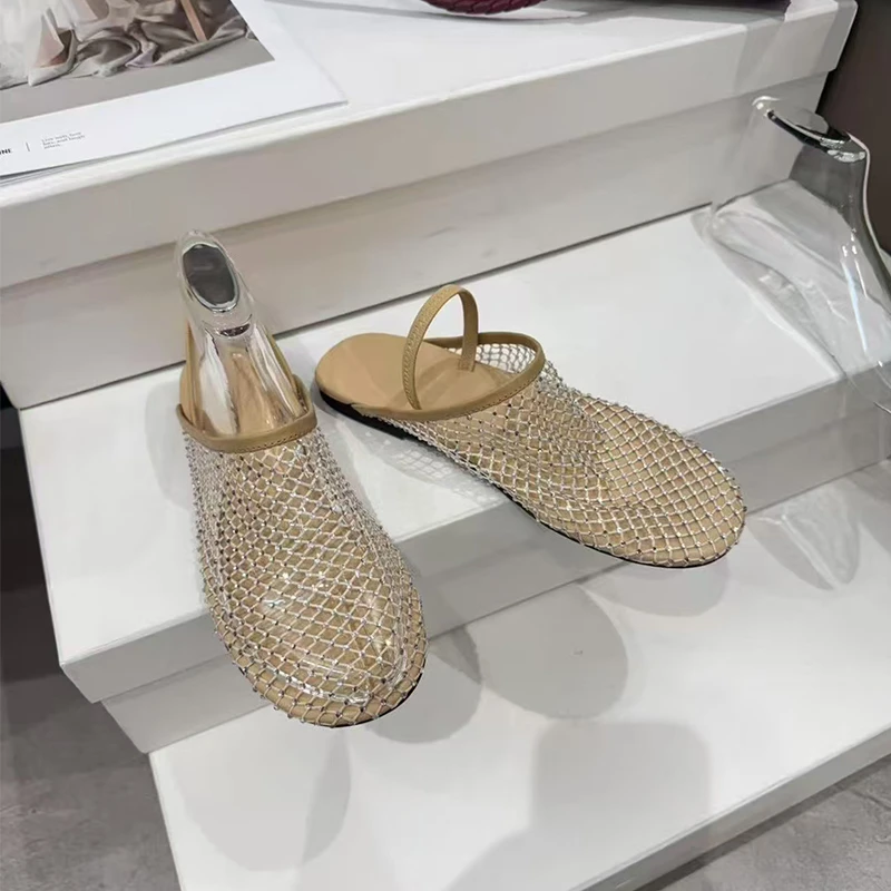 欧货真皮女鞋2025夏季新款时尚百搭平底水钻镂空包头凉拖鞋女外穿