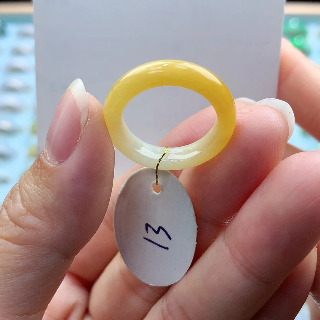 翡翠戒指未镶嵌13⼁乛⼂