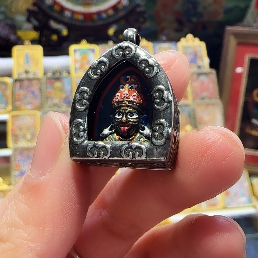 装裱画断**使扎基拉姆擦擦