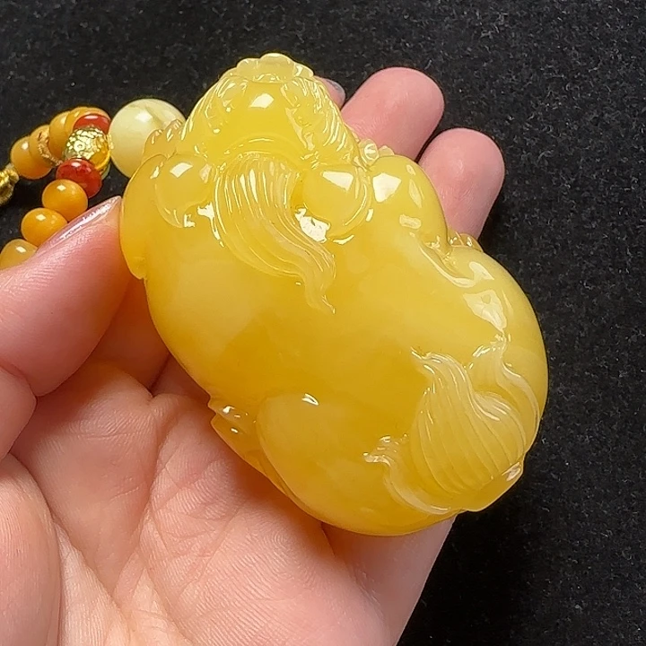 蜜蜡珠宝奇石未镶嵌