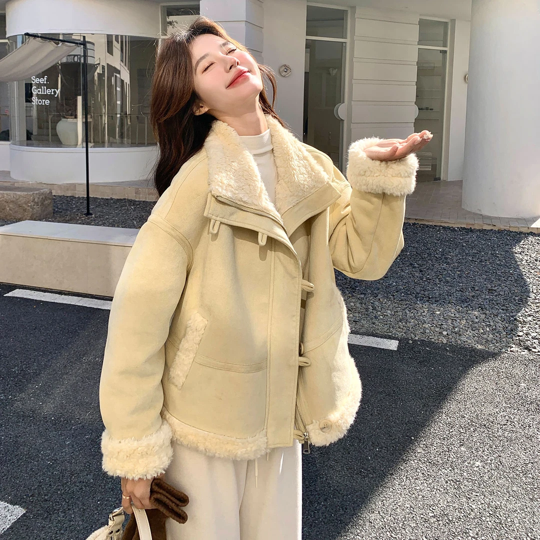 黄色奶fufu羊羔毛外套女冬新款韩系减龄小个子皮毛一体麂皮绒上衣