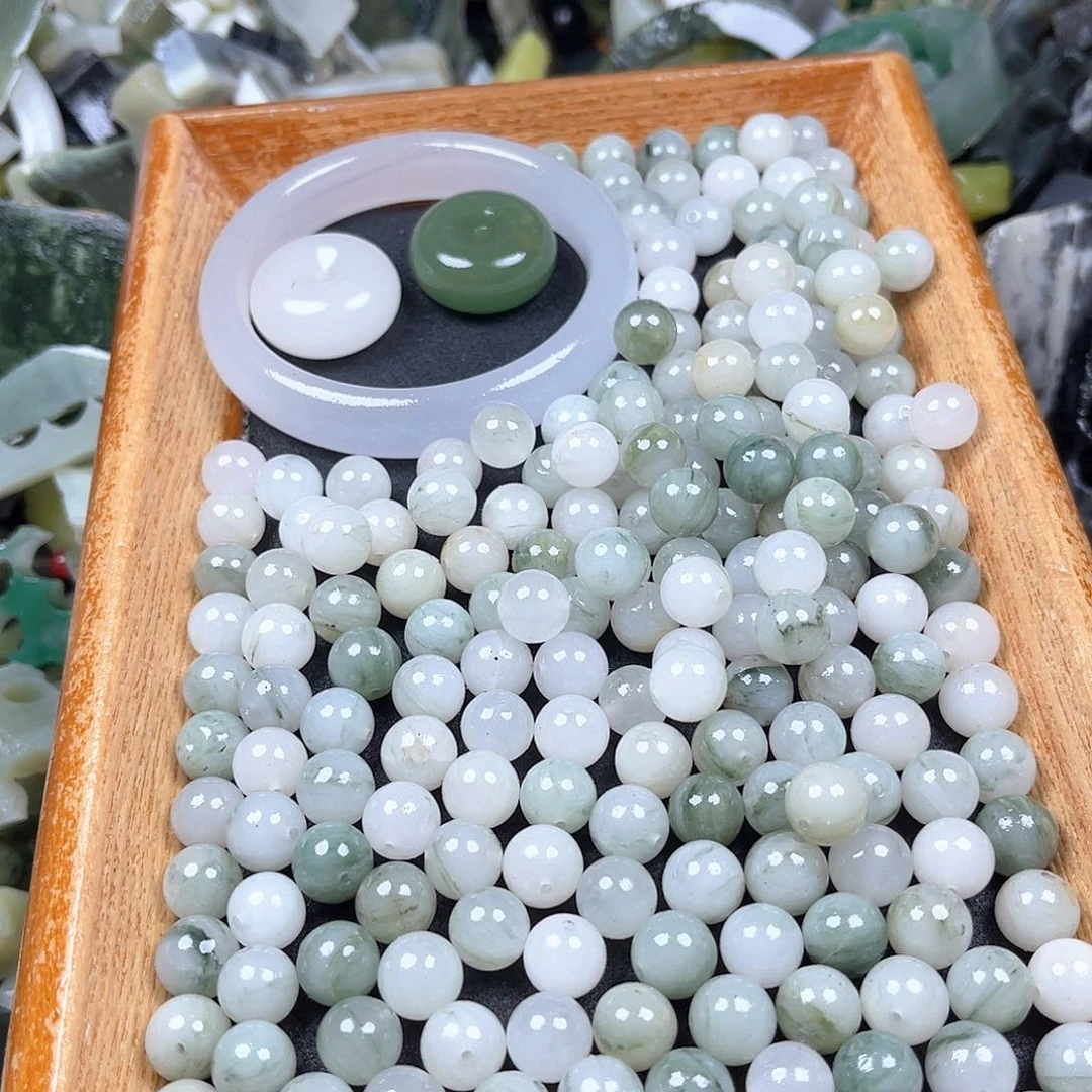 和田玉未镶嵌毛衣链A****售