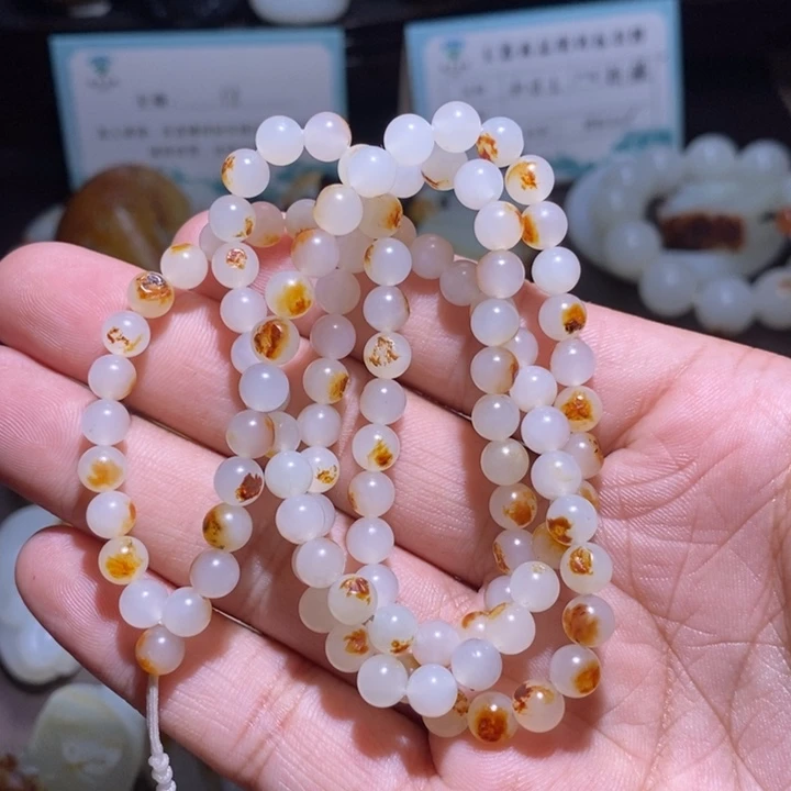 山***景和田玉未镶嵌颈饰