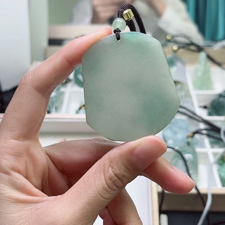 翡翠颈饰未镶嵌我****1翡翠
