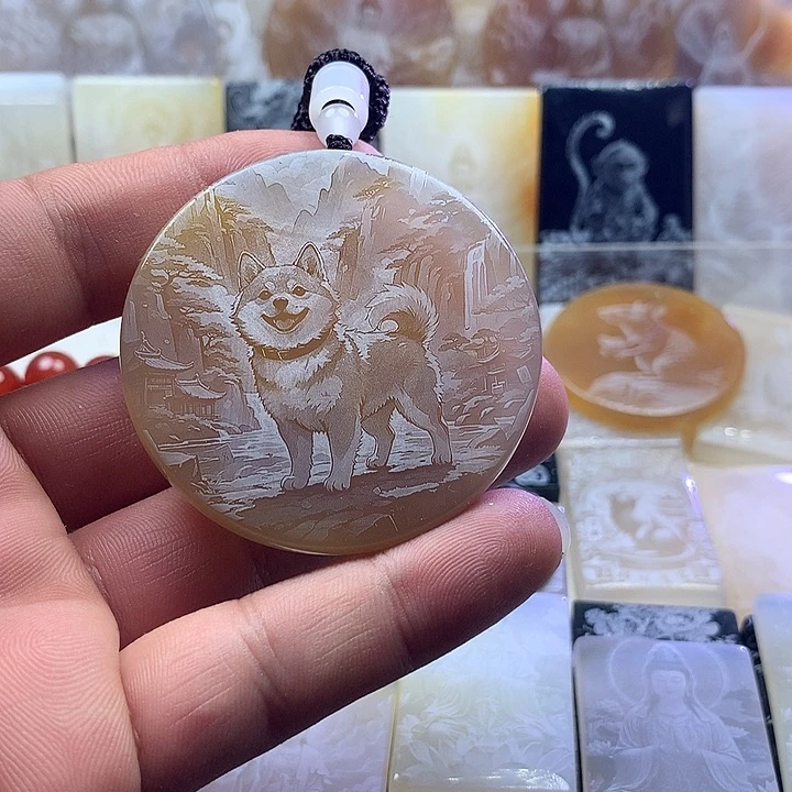 未镶嵌颈饰玛瑙/玉髓宝*