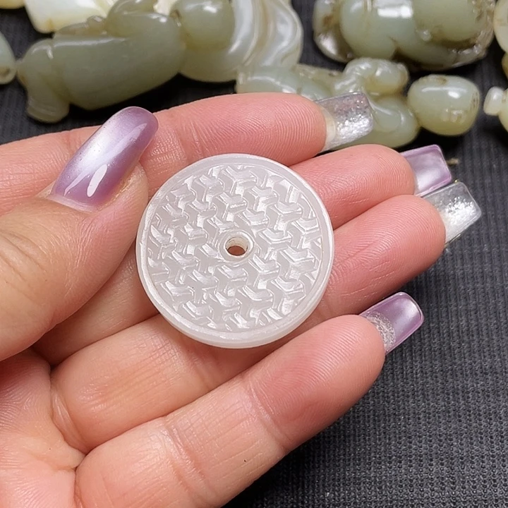 和田玉（白玉）挂件未镶嵌烘****爷