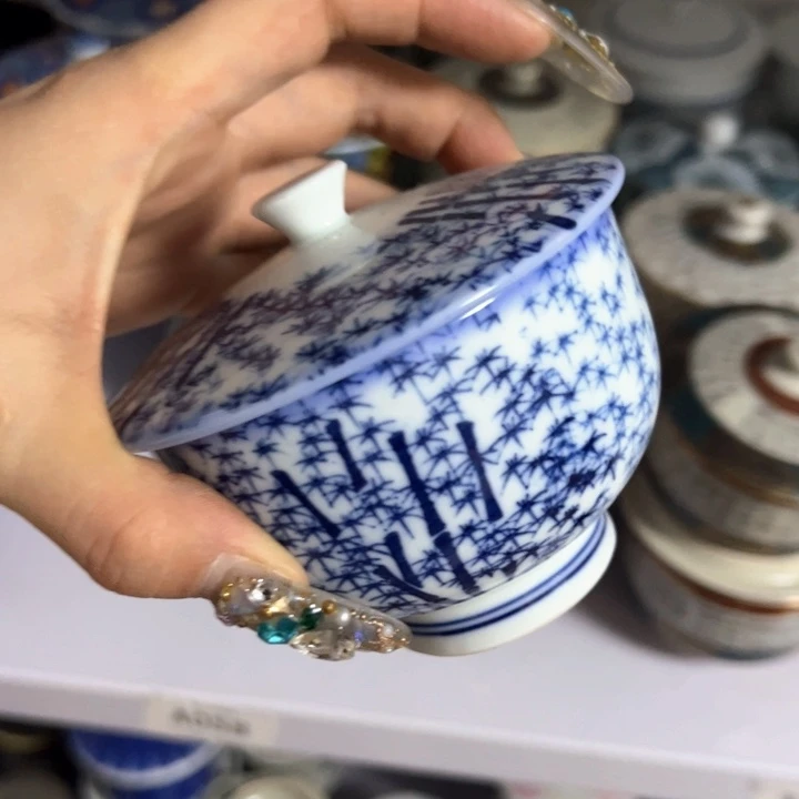 盖碗瓷器直播放漏中