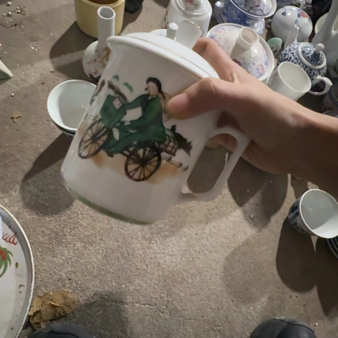 景德镇的陶瓷瓷器