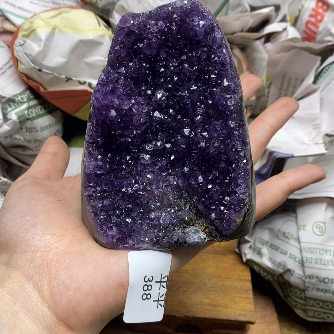 紫晶乌拉圭未镶嵌