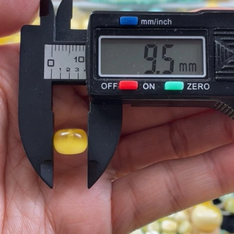 【闪购商品】未镶嵌蜜蜡裸石22号