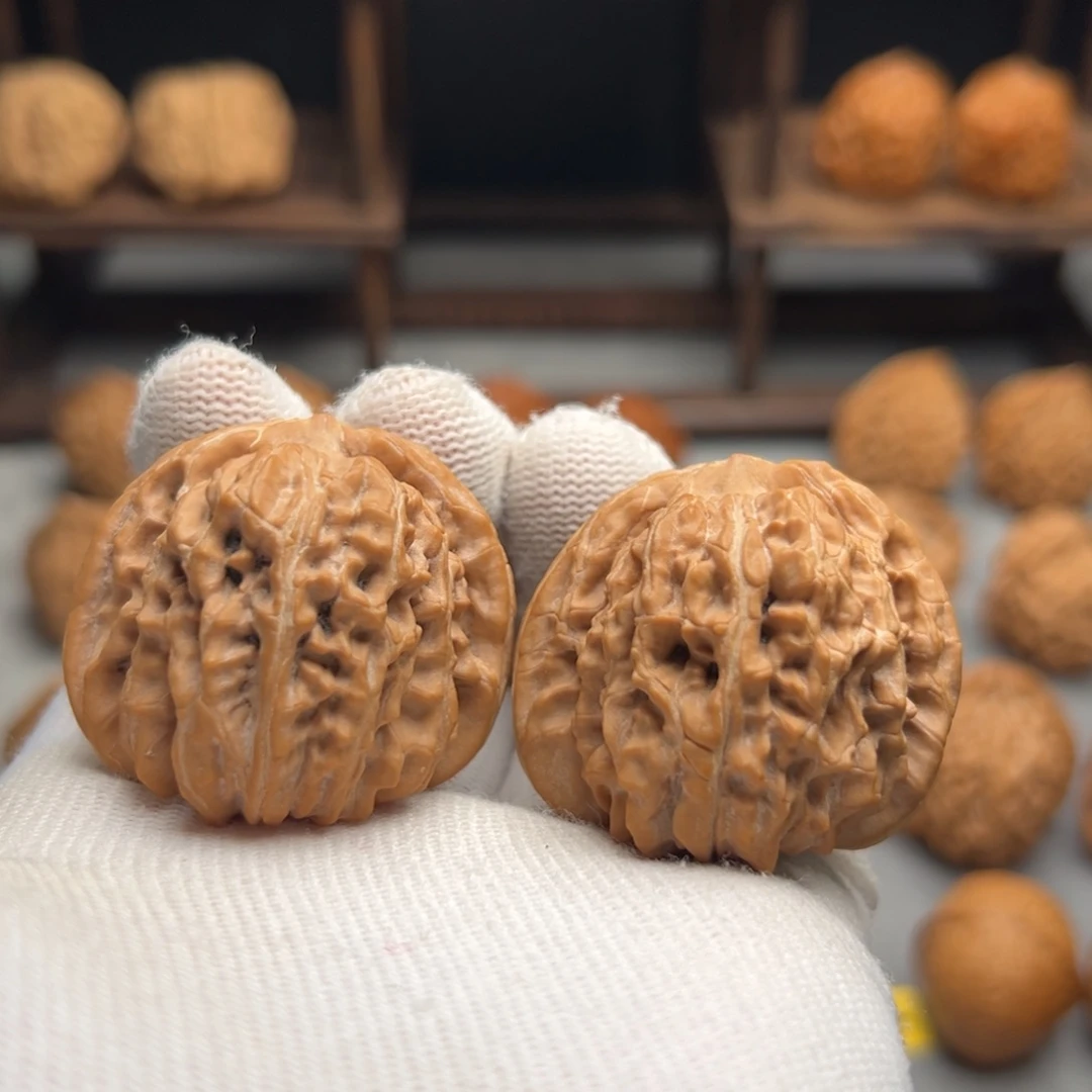 桃核吊坠四座楼41.41.35