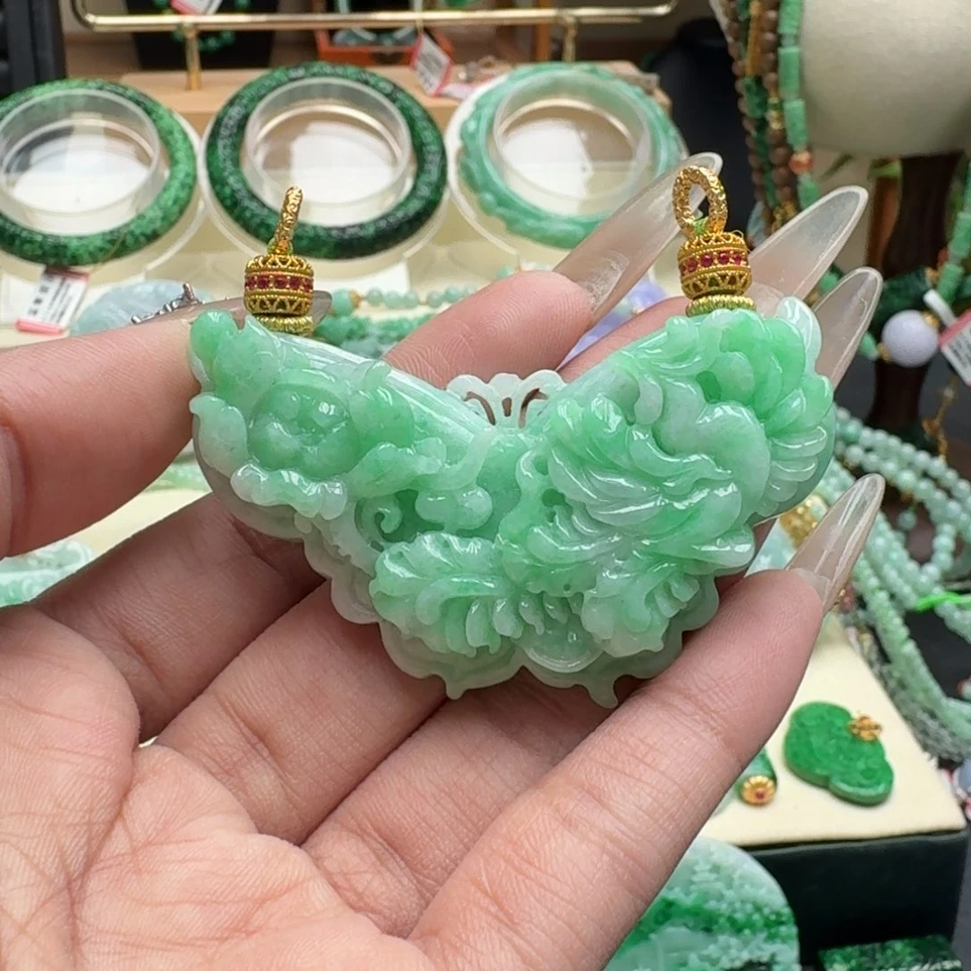 翡翠未镶嵌颈饰翡翠吊坠