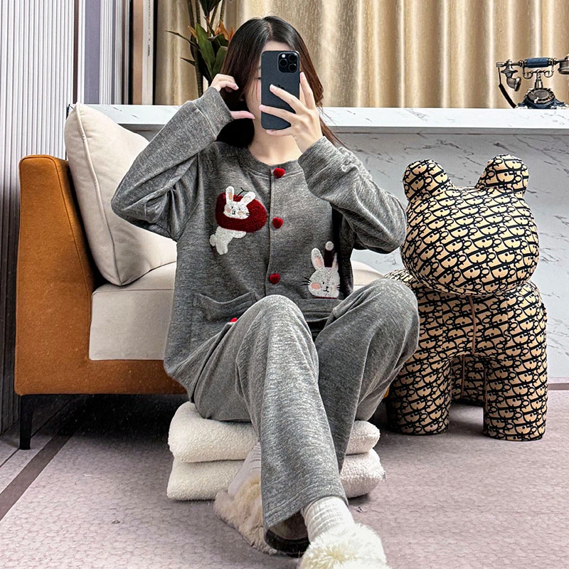 休闲卡通甜美可爱家居服套装宽松保暖加绒长袖睡衣女 373