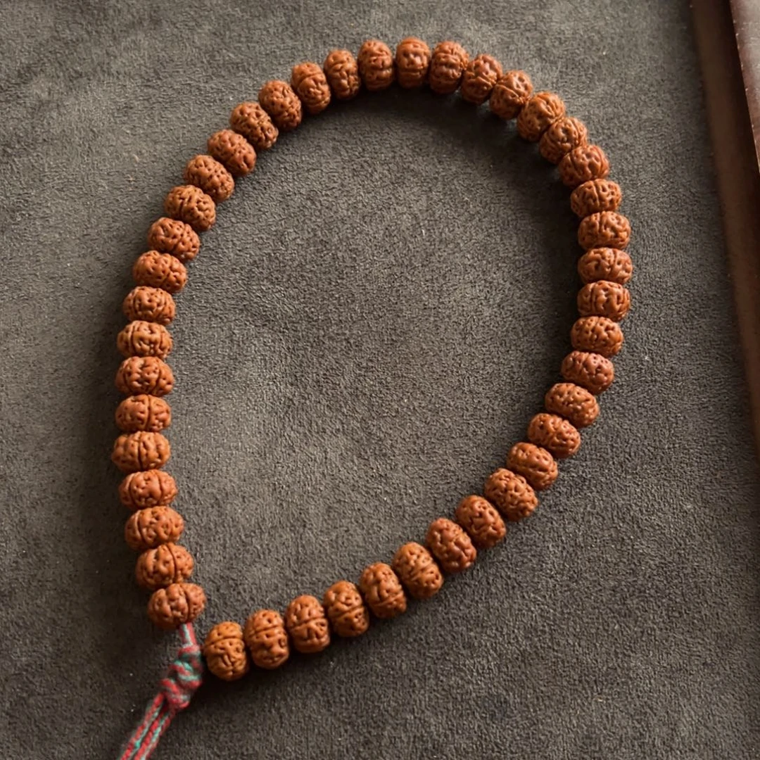 周***人金刚菩提吊坠老树王