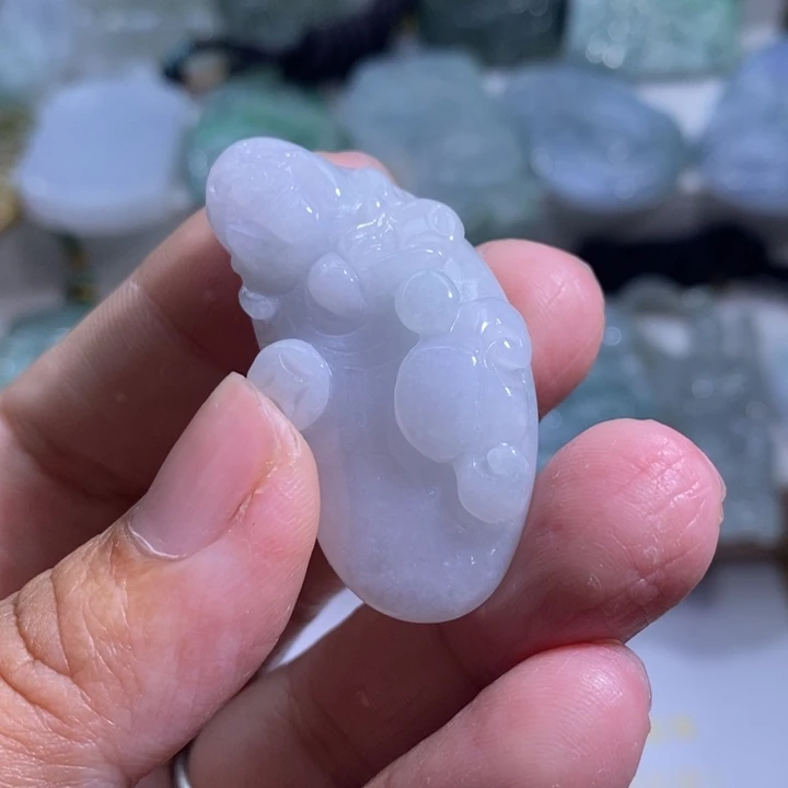 【闪购商品】颈饰未镶嵌翡翠佛