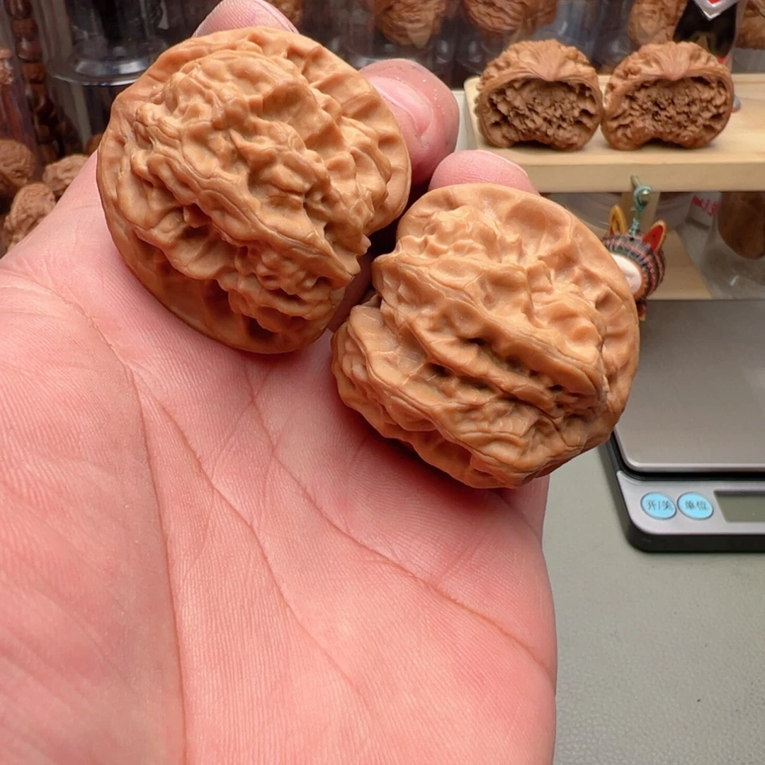 把件文玩核桃40尺磐石