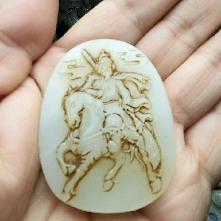 和田玉（青白玉）未镶嵌颈饰