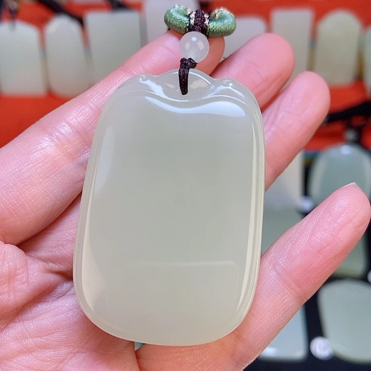 【闪购商品】颈饰未镶嵌和田玉