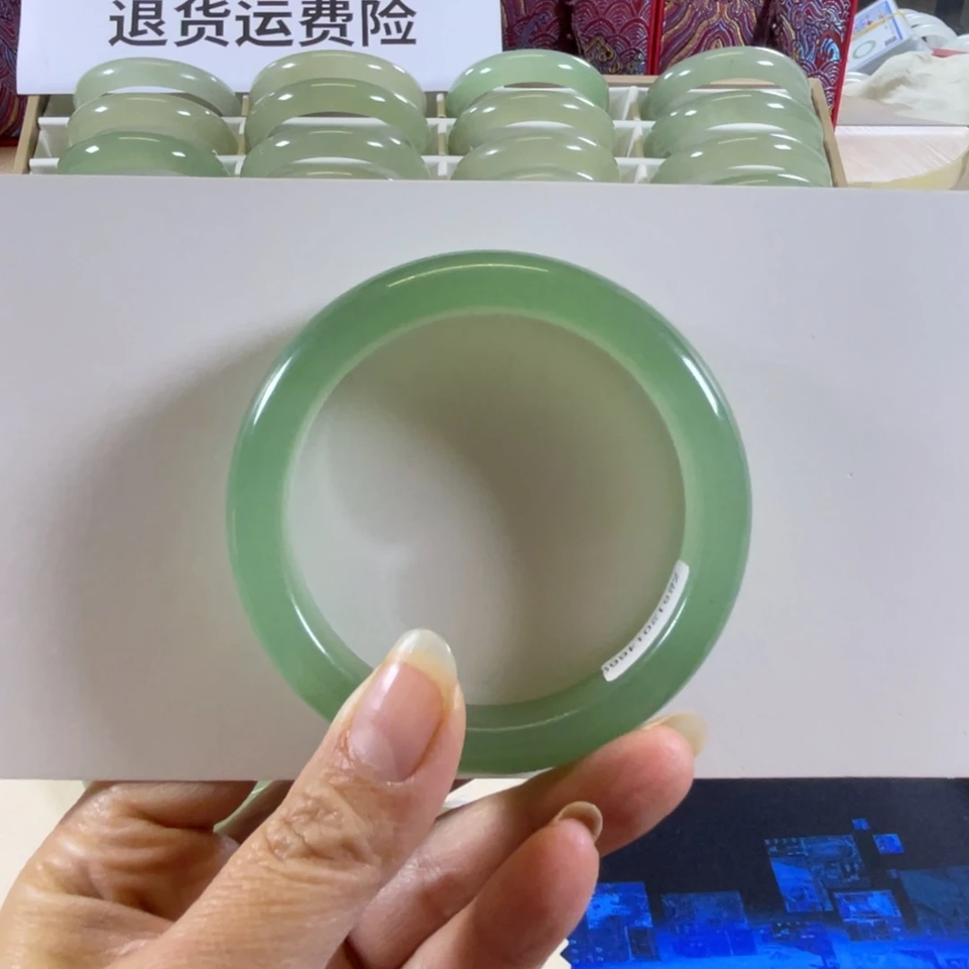 东陵石未镶嵌手镯56