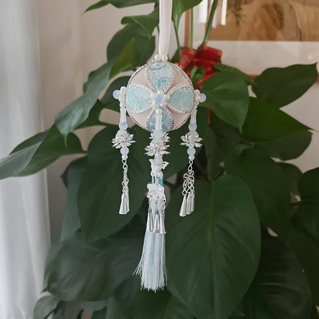 6cm绣球莲花蝴蝶款｜非遗挂件 送礼装饰 多色可选