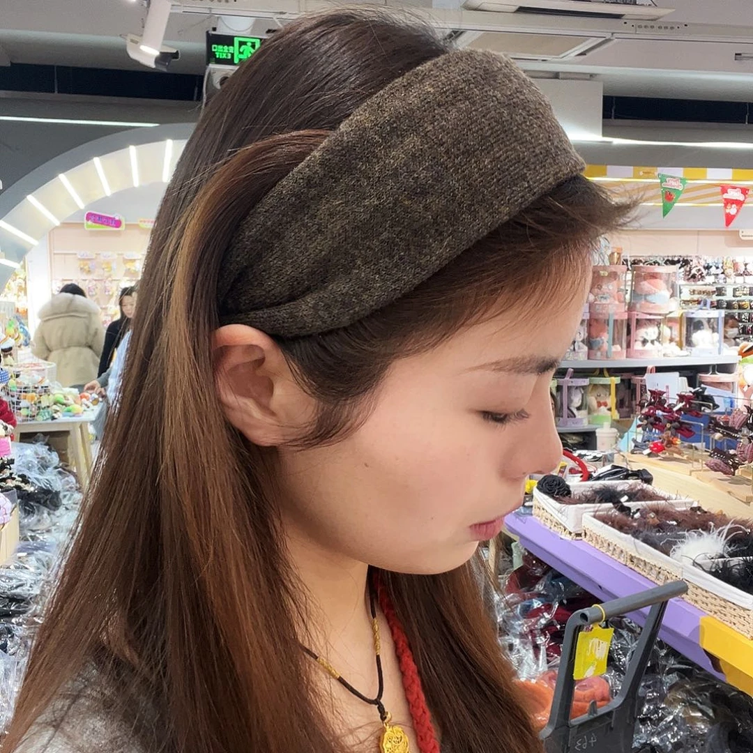 皮质非金属咖色复古针织发箍