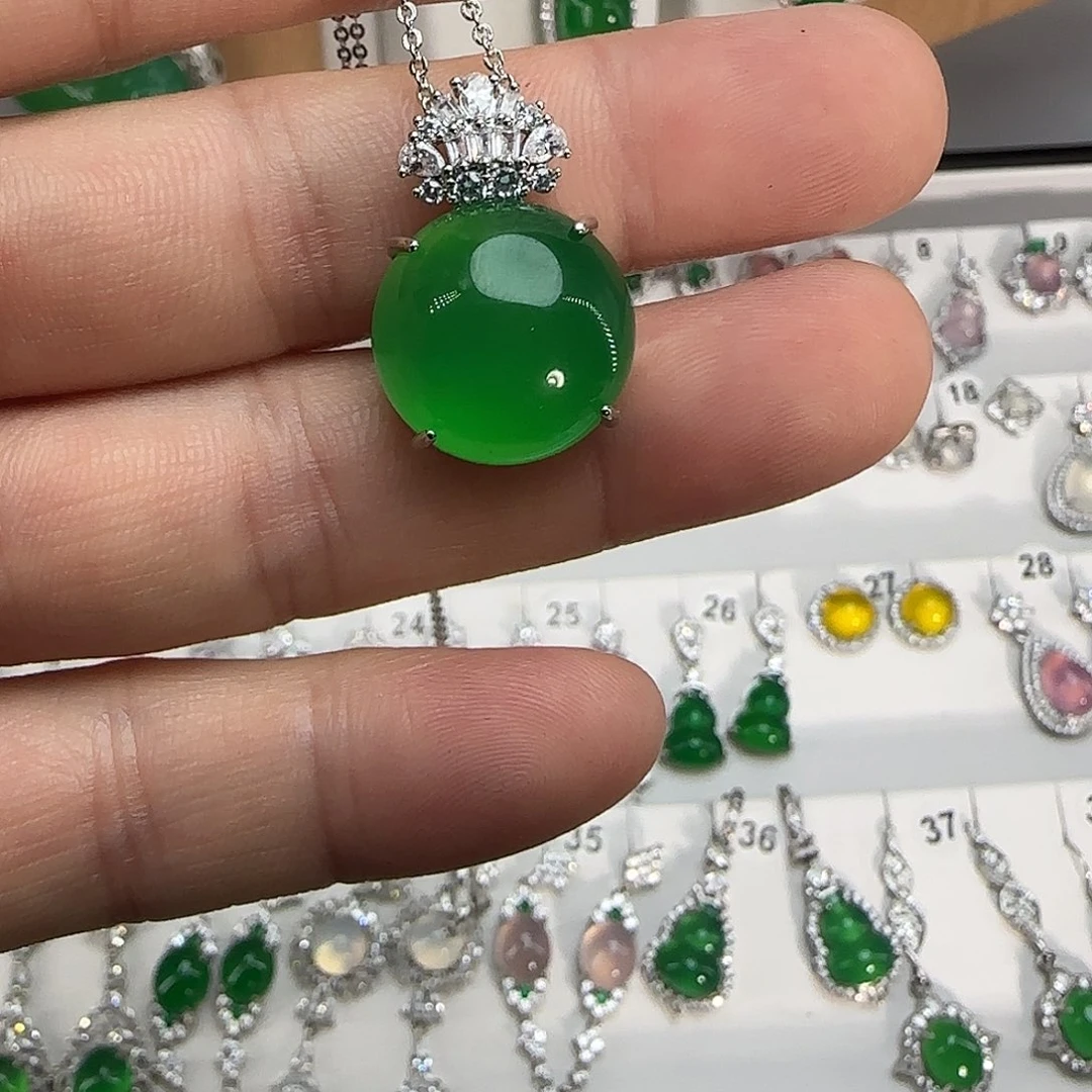 玛瑙/玉髓颈饰合金