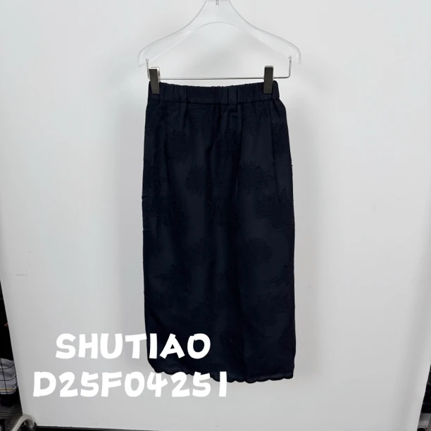 【SHUTIAO】2025夏季：新款小众设计款裙子D25F04251