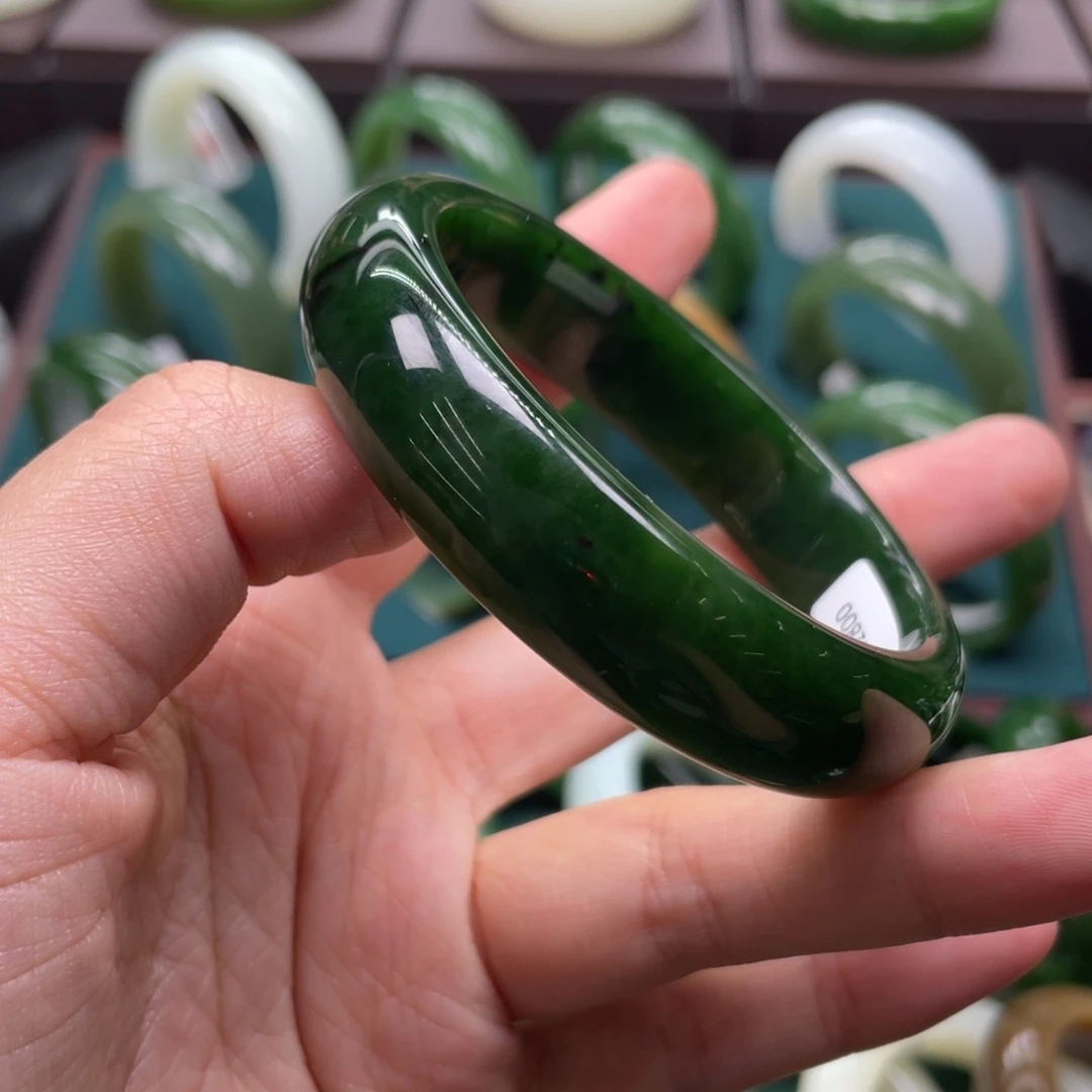 和田玉（碧玉）未镶嵌手镯5556