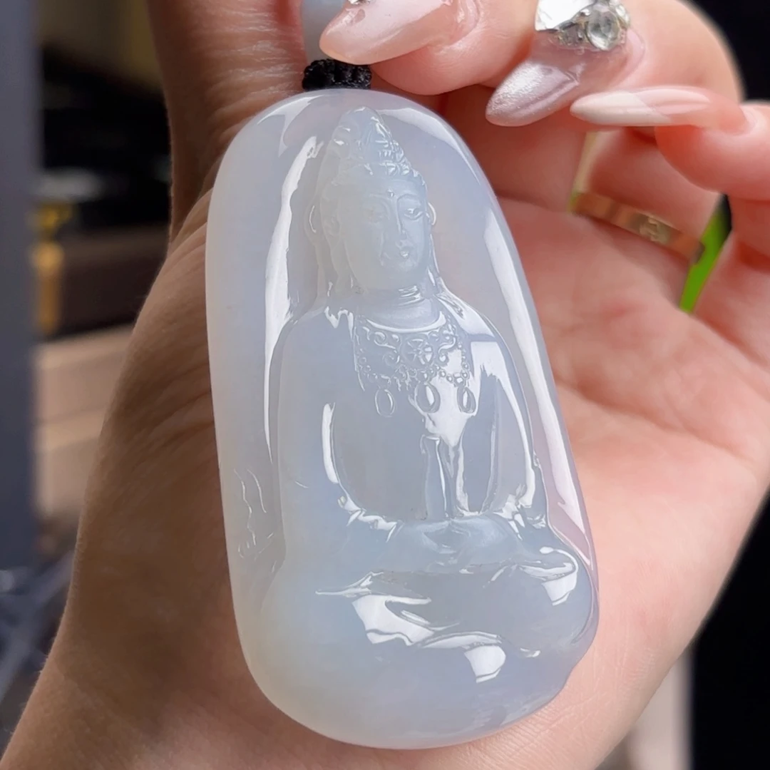 翡翠未镶嵌颈饰素衣