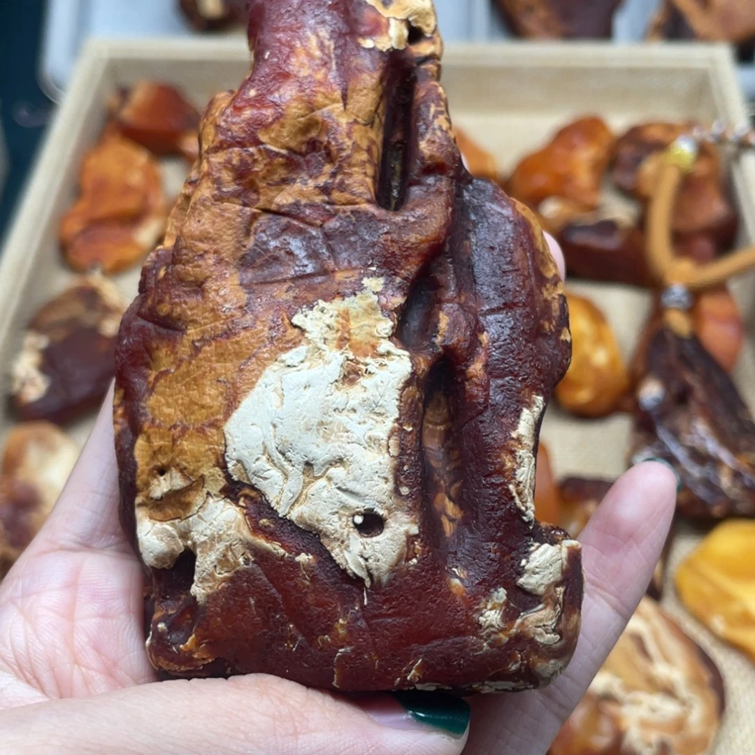 缘***畔琥珀未镶嵌珠宝奇石