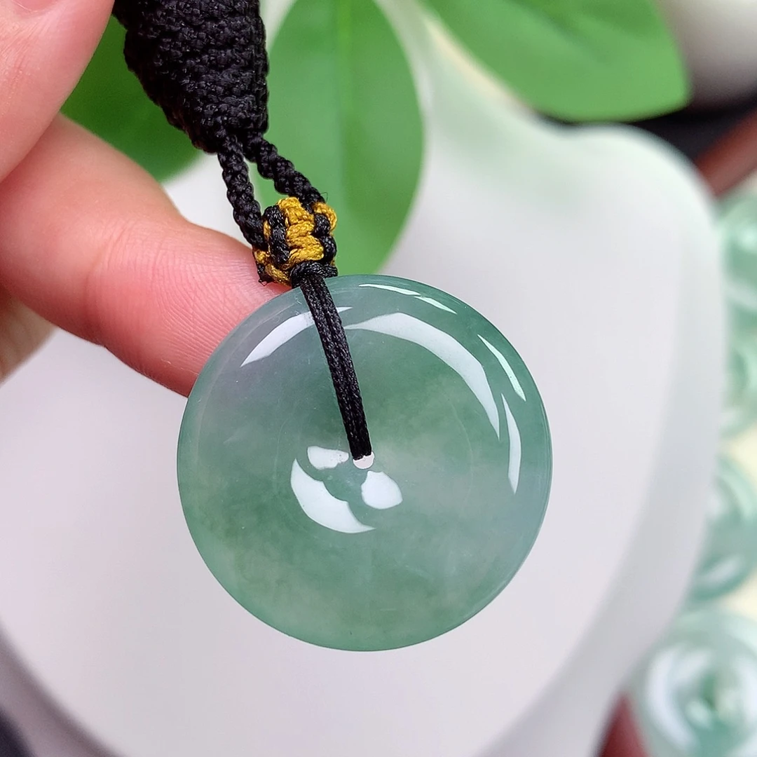 颈饰未镶嵌翡翠平安扣 26.9x5.6mm